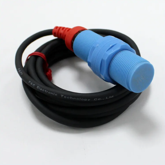 M12 Proximity Sensor PBT Sensing Face Close-Up